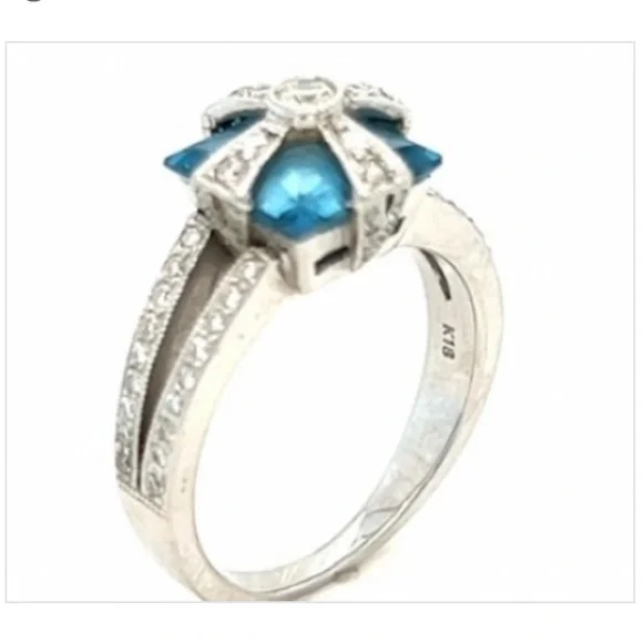 2 Carat Elegant Silver Blue Topaz Gemstone Engagement Ring - Picture 2 of 4